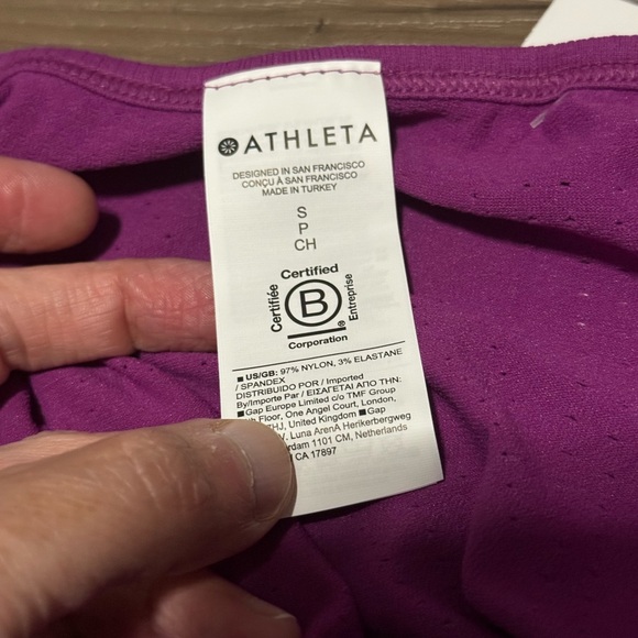 Brand new - tags on- Athleta - In Seam Criss Cross Tank - Picture 6 of 7